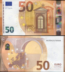 eu50R034.jpg